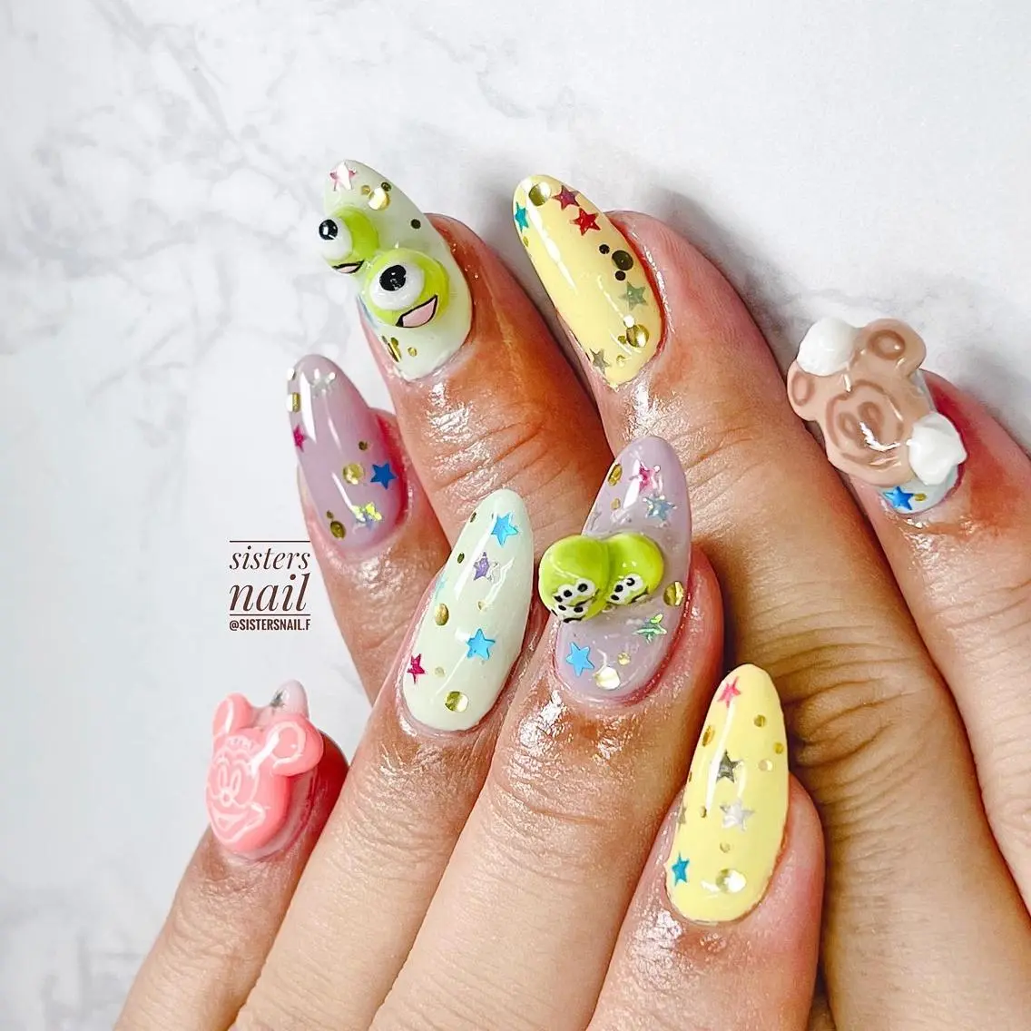 ネイル アートネイル グリーン sisters nail.fのネイルデザイン