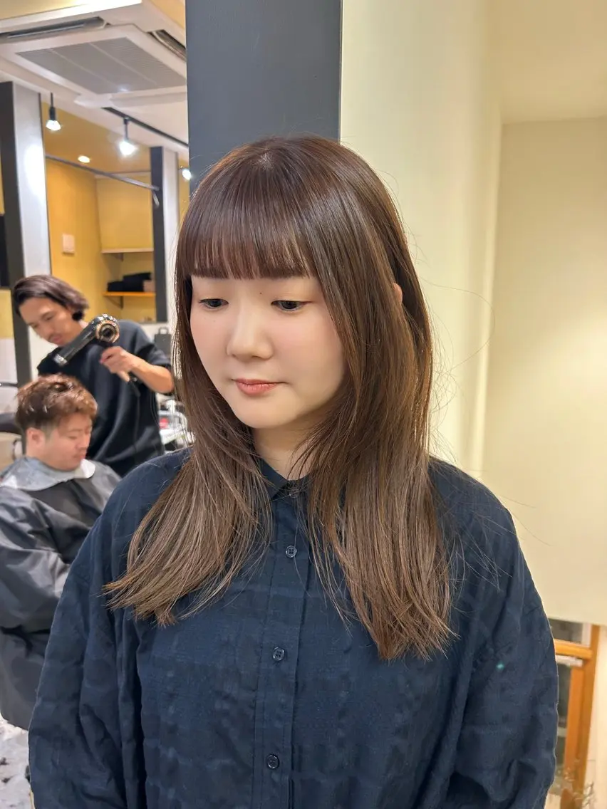 ロング カラー ベージュカラー ブリーチ ブリーチなしカラー hubhair レイヤー/透明感のヘアスタイル