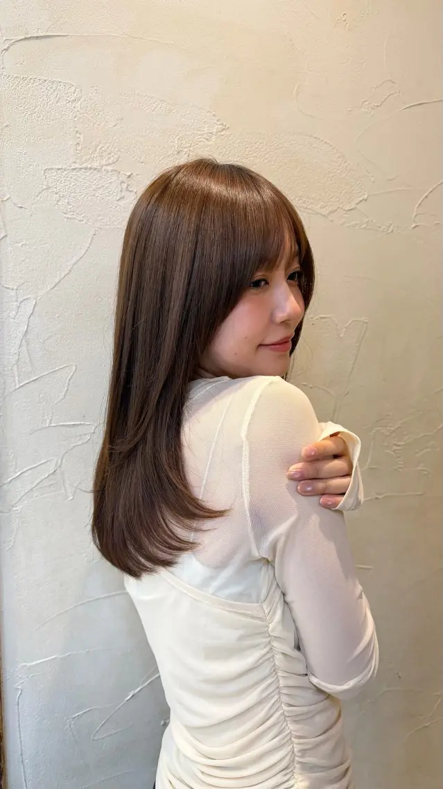 ロング カラー カット momoka Jr.stylistのヘアスタイル