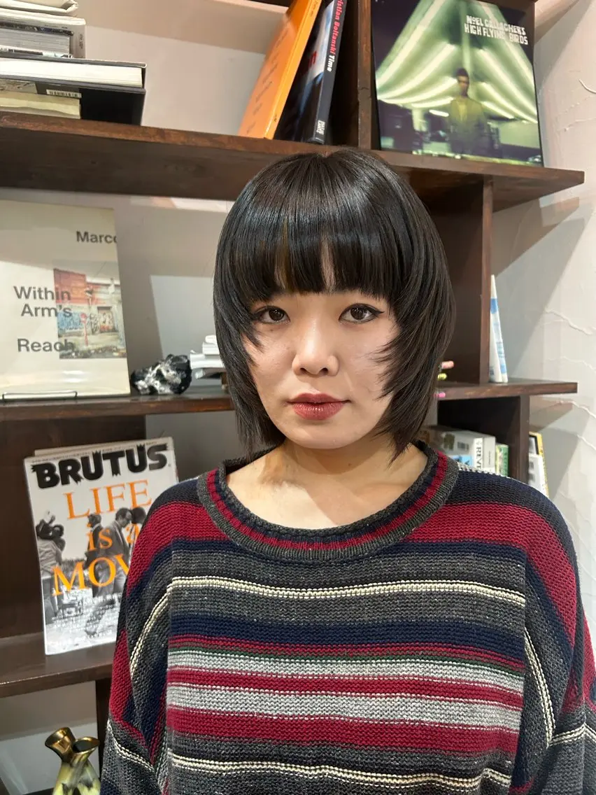 ショート 顔まわりレイヤー レイヤーカット カット トリートメント MOMOKA💫 YARD【学芸大学】のヘアスタイル