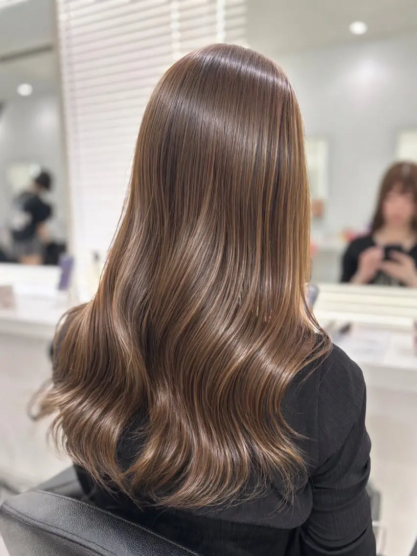 ロング カラー 流行りの透明感カラー ×縮毛矯正🤍ユウのヘアスタイル