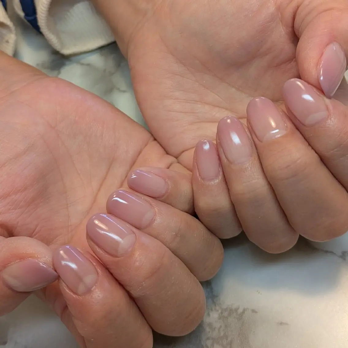 ネイル グラデーション ジェヌインネイル 河内のネイルデザイン
