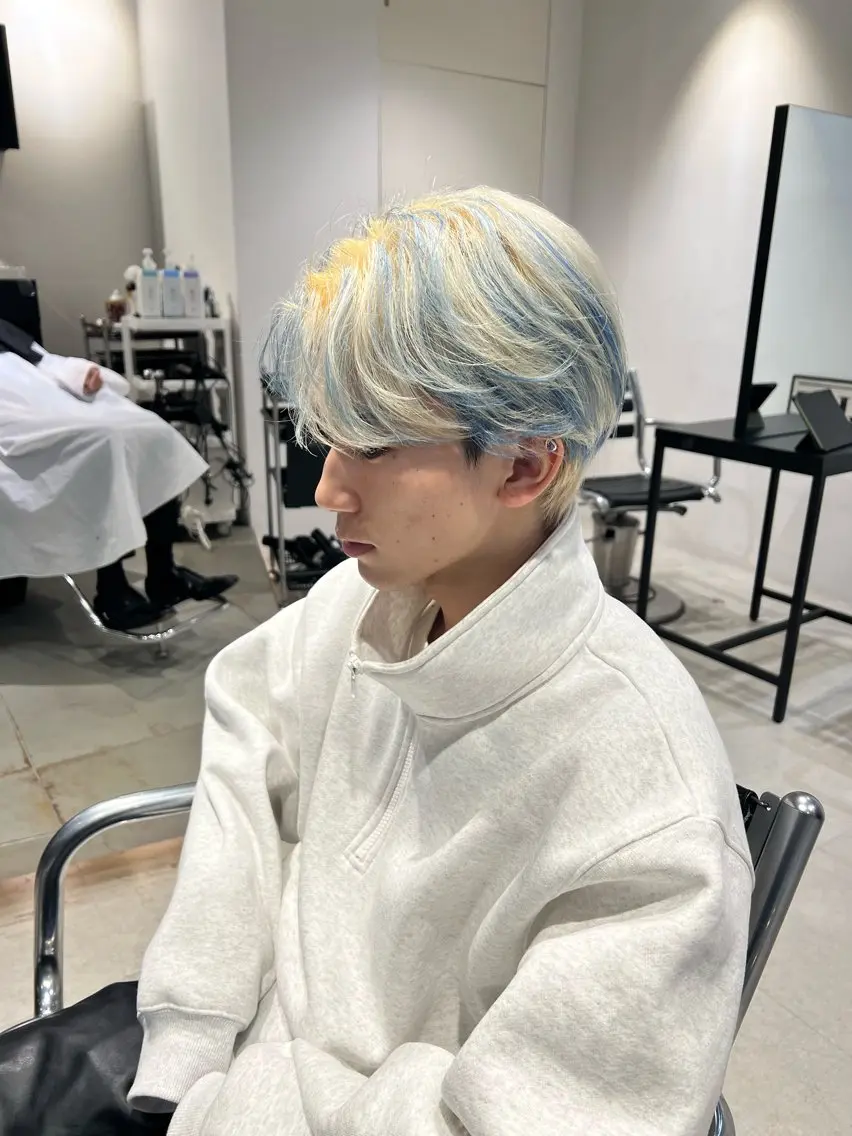 ショート カラー デザインカラー カット ヘアカラー トリートメント 赤みゼロ/透明感 カラー🌿KANTAのヘアスタイル
