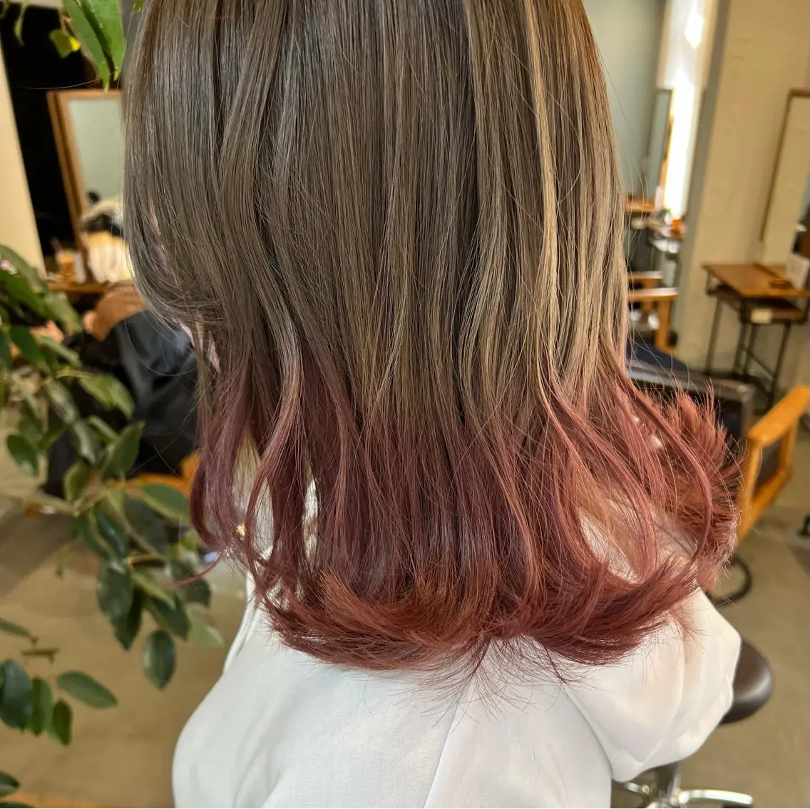 セミロング カラー ヘアカラー トリートメント 中井 一葉のヘアスタイル