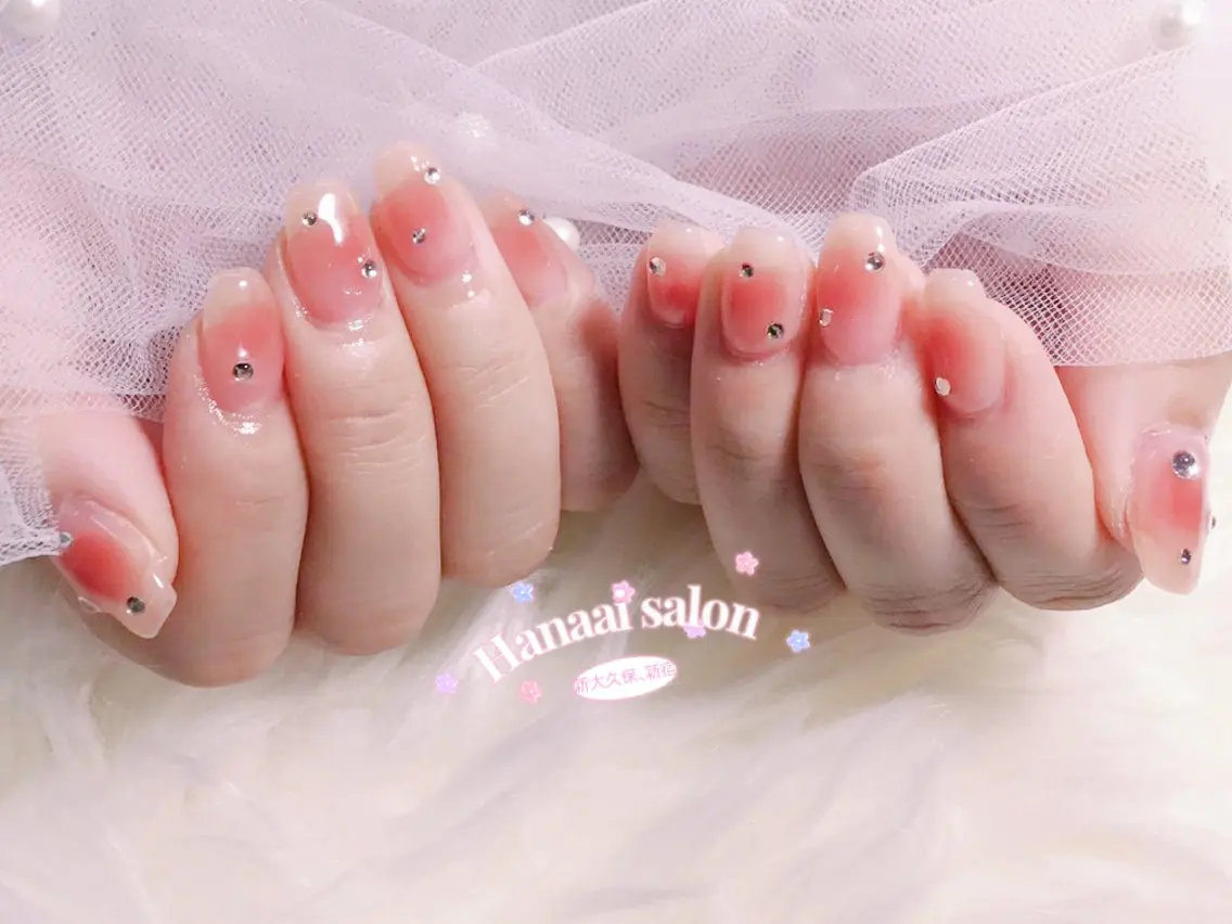 ミディアム Hanaai Salon新宿店のネイルデザイン