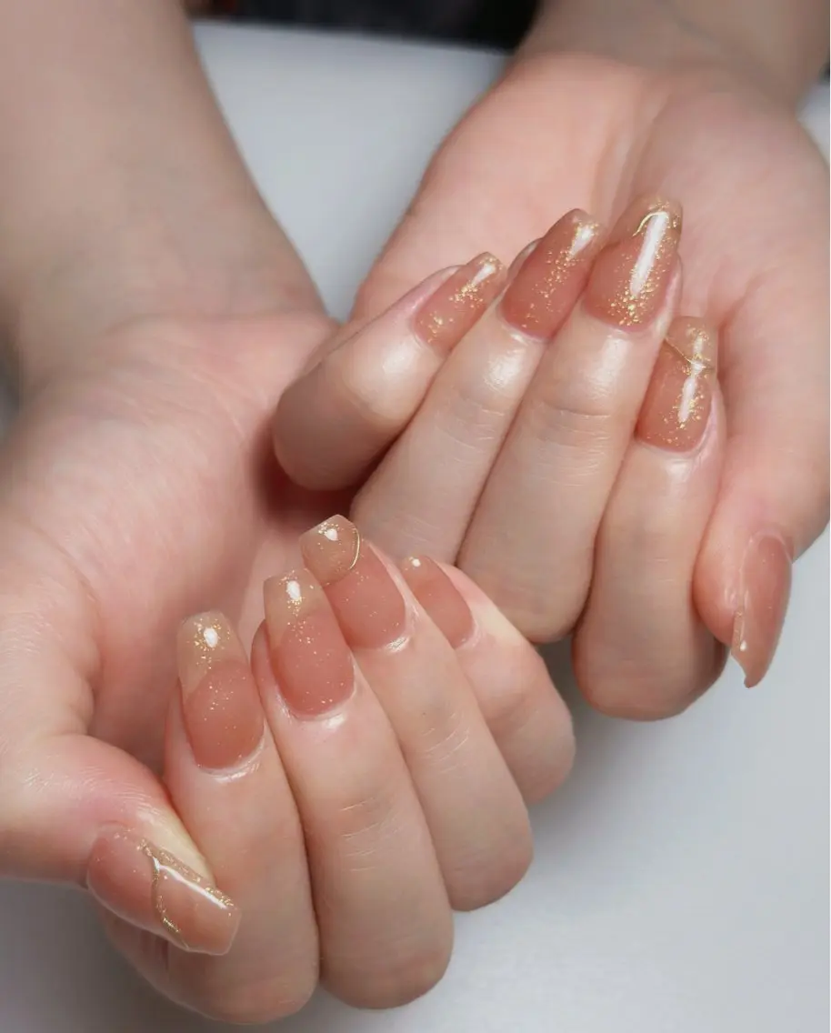 ネイル オーロラネイル 長さ出し フットネイル ラメ(グリッター) ラメグラデーション ハンドネイル 👍thumbs up nail👍のネイルデザイン