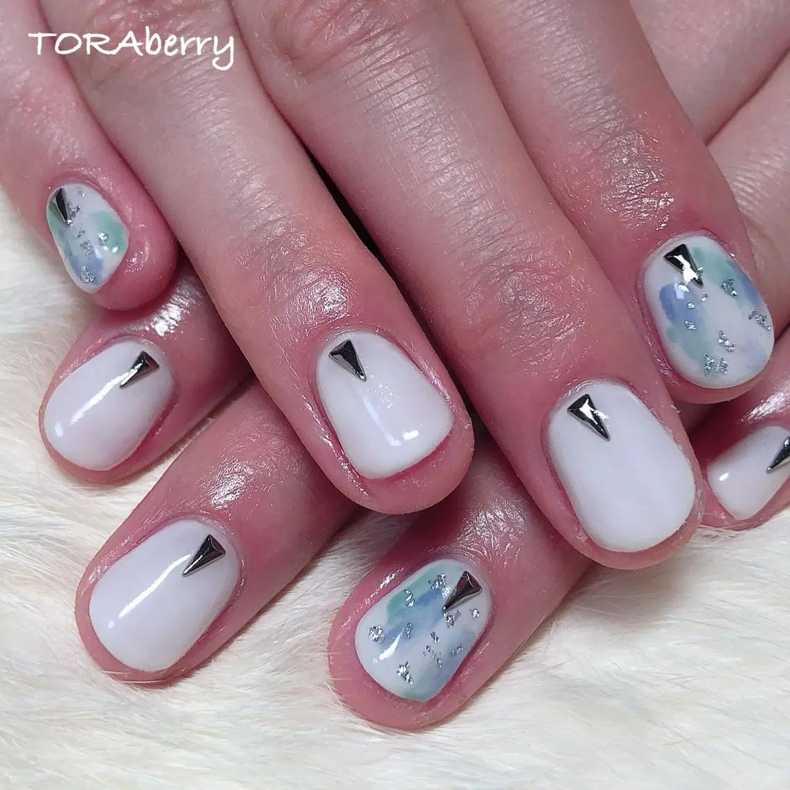 ネイル ニュアンスネイル ハンドネイル ネイリスト なつみのネイルデザイン