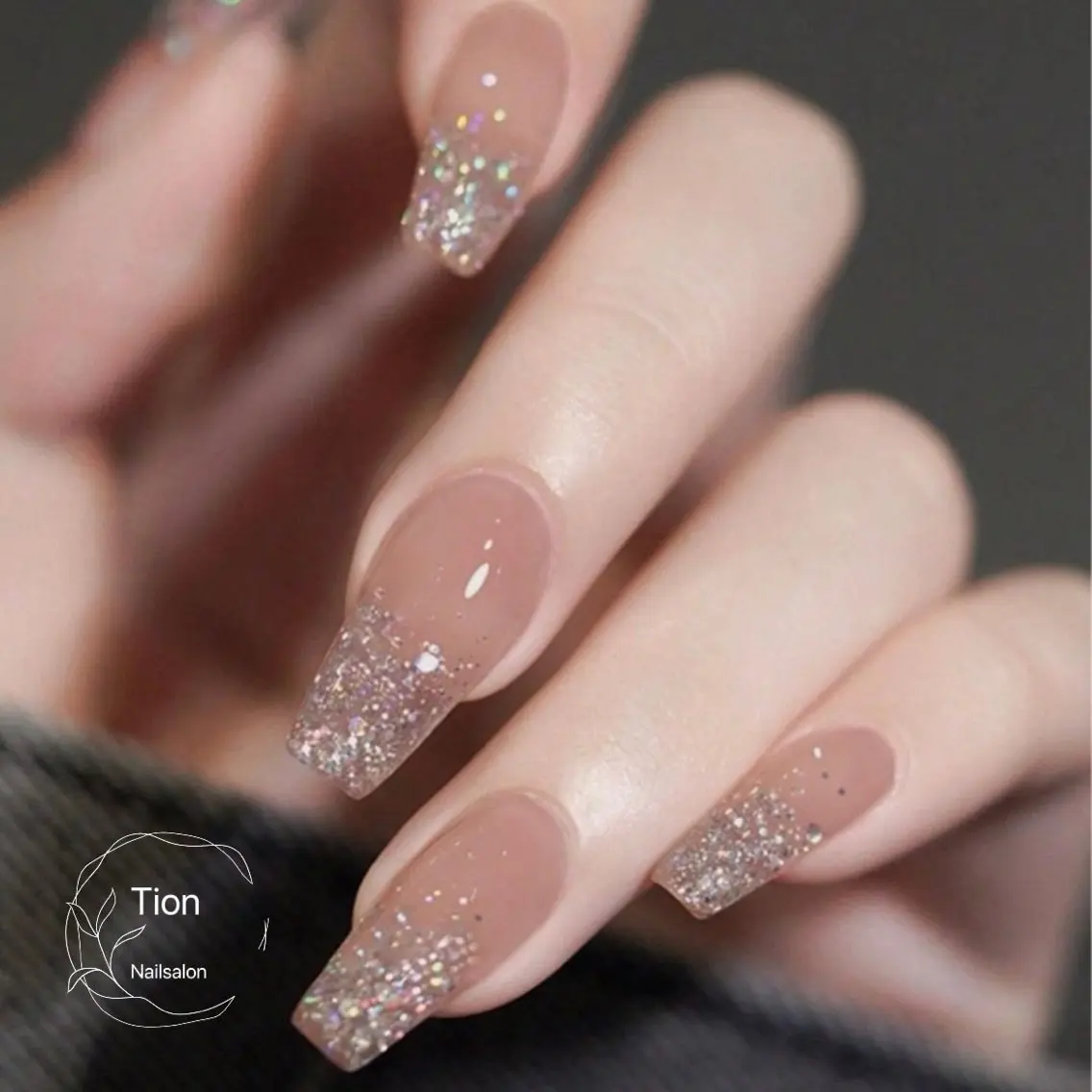 【Hand】ワンカラーorラメグラデーション※カラーサンプル300色以上 ¥4500の写真