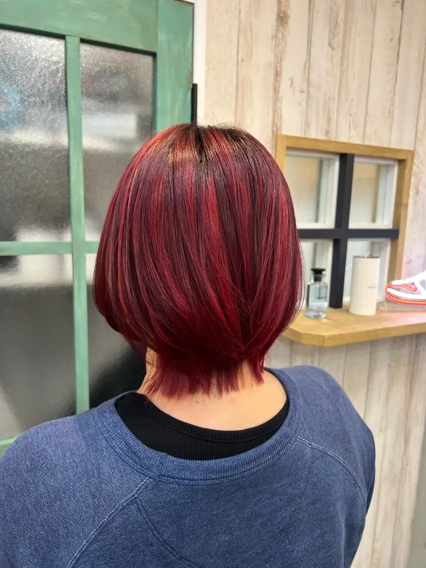 ショート カラー ブリーチ デザインカラー ヘアカラー 吉野 瑳桜のヘアスタイル