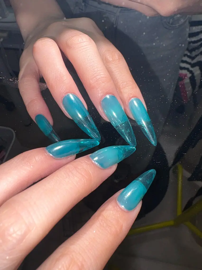 ネイル クリアネイル ロングネイル ミラーネイル 夏ネイル ホワイト ハンドネイル 33nail✴️栄 スミレ❇️Gel-xのネイルデザイン