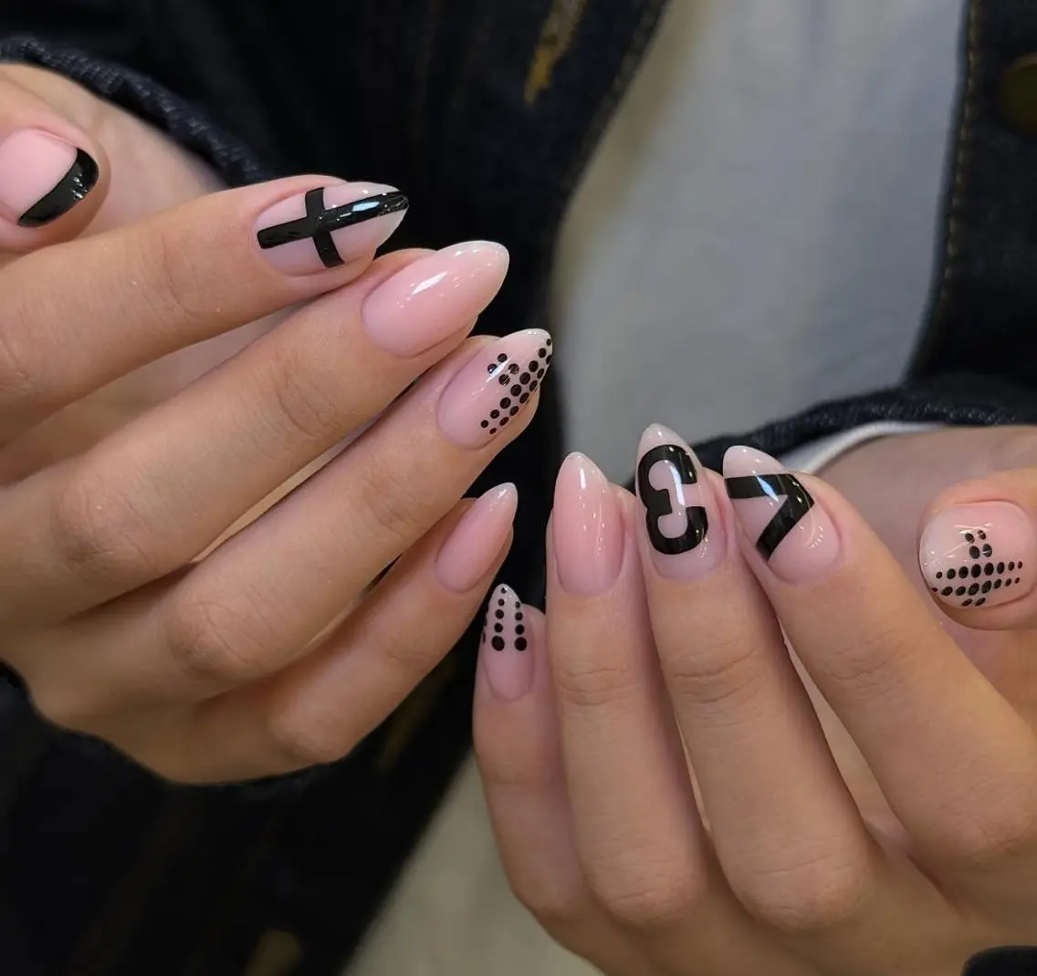 ネイル ハンドネイル ハンドケア 🍑 momo_nailのネイルデザイン