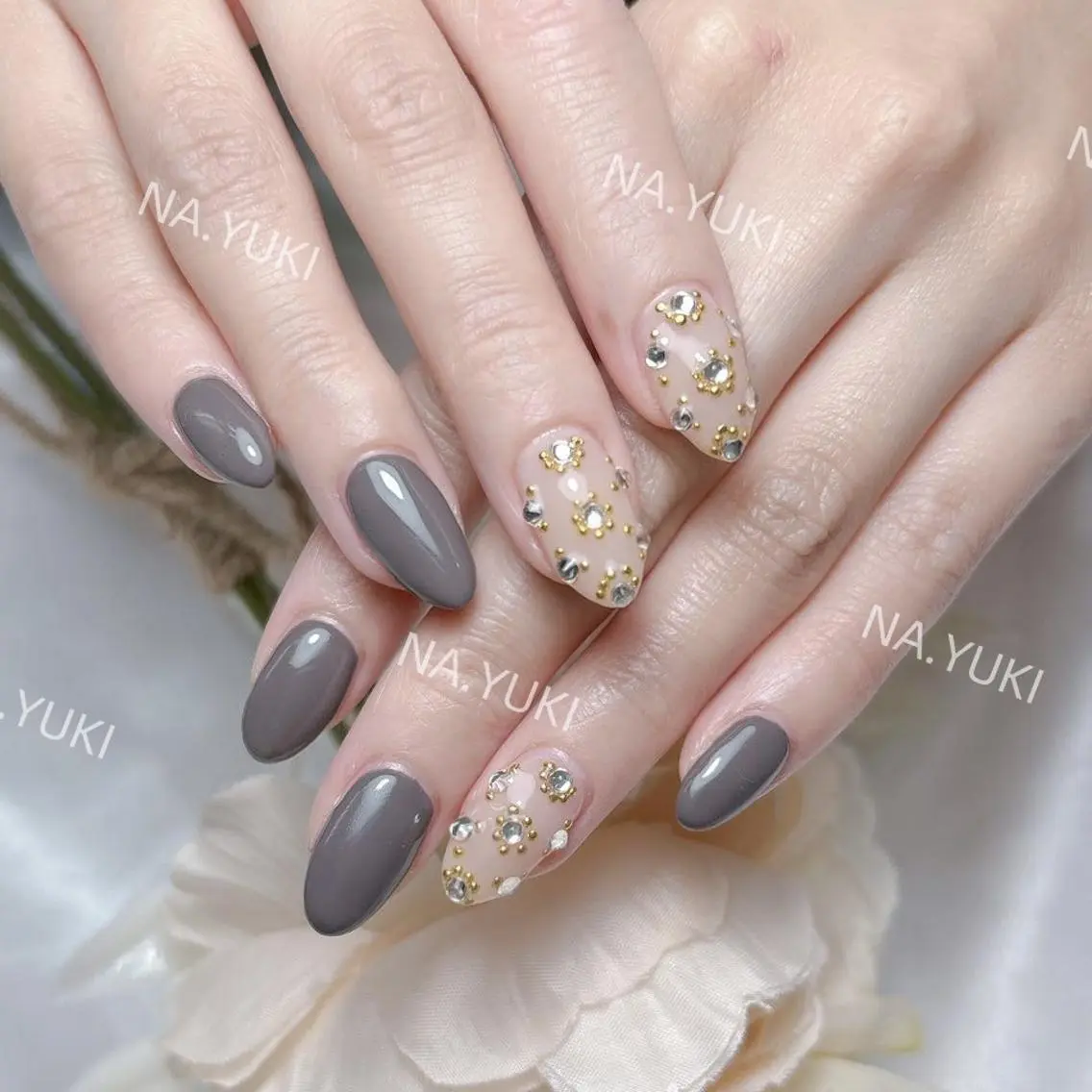 ネイル ハンドネイル ハンドケア 🌷 Mooning 🌷のネイルデザイン