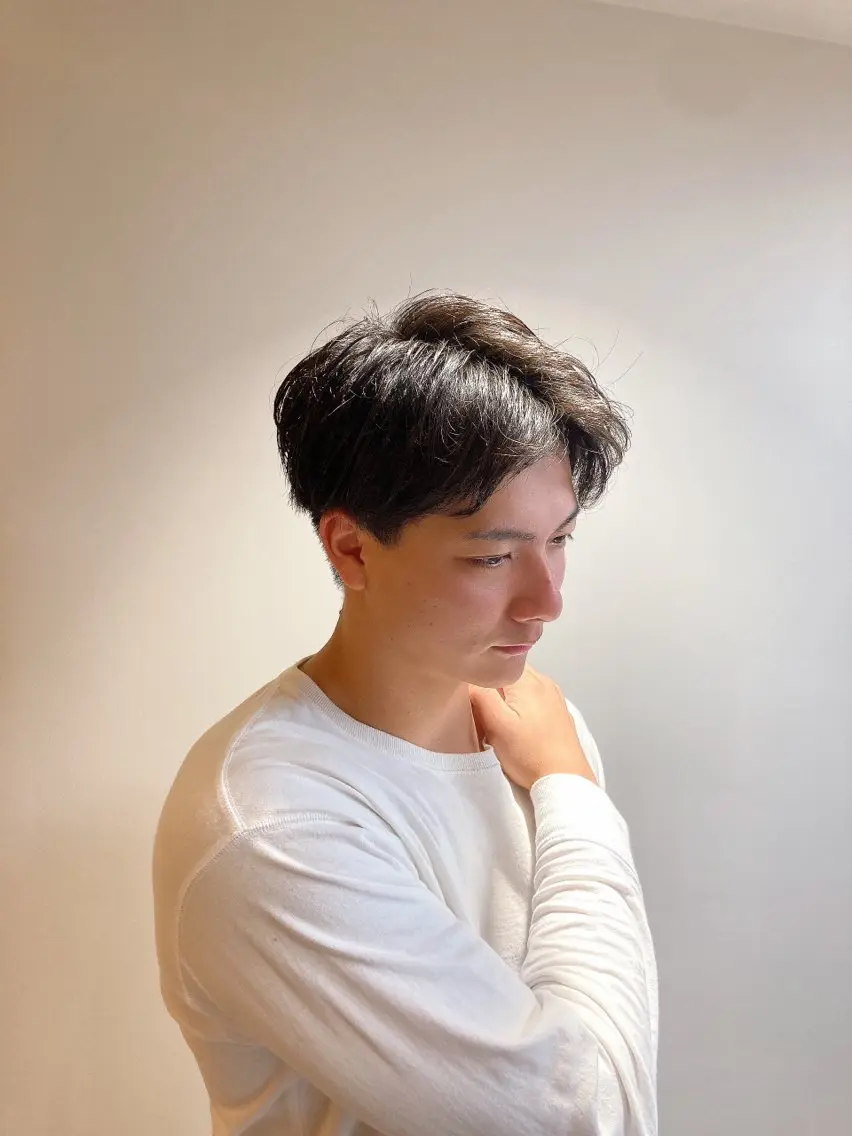メンズ カット ピンクカラー🎀 米津 美佑のヘアスタイル
