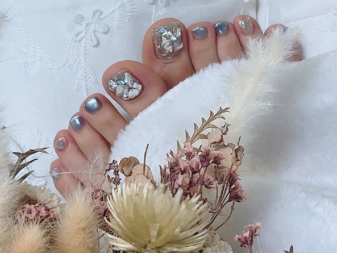 ネイル ハンドネイル フットネイル DOMI　NAIL 💅🏻のネイルデザイン