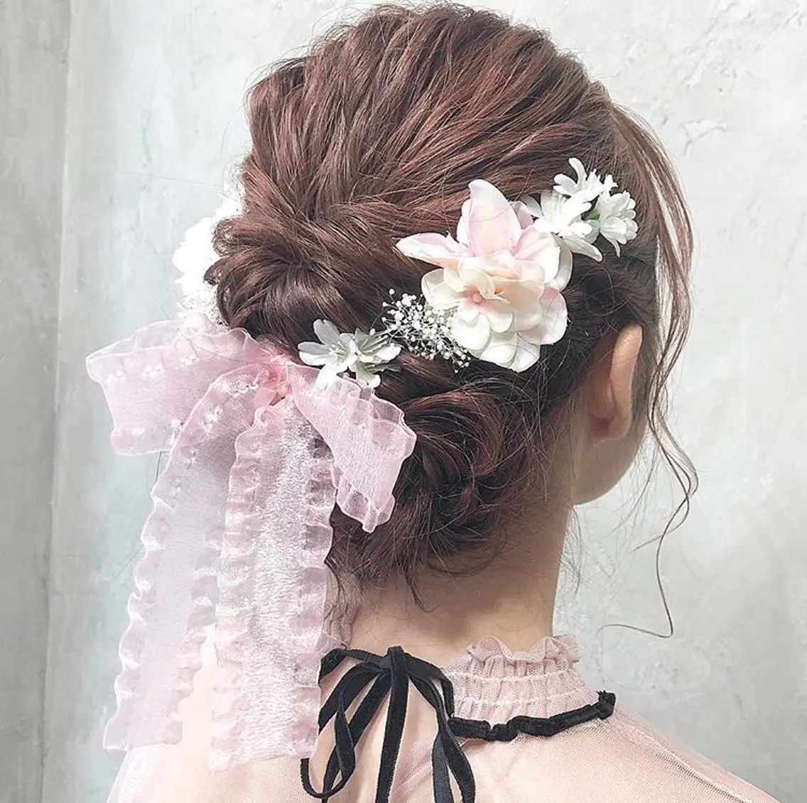 セミロング ヘアアレンジ 艶ピンク*ヘアセット 🌙shioriのヘアスタイル
