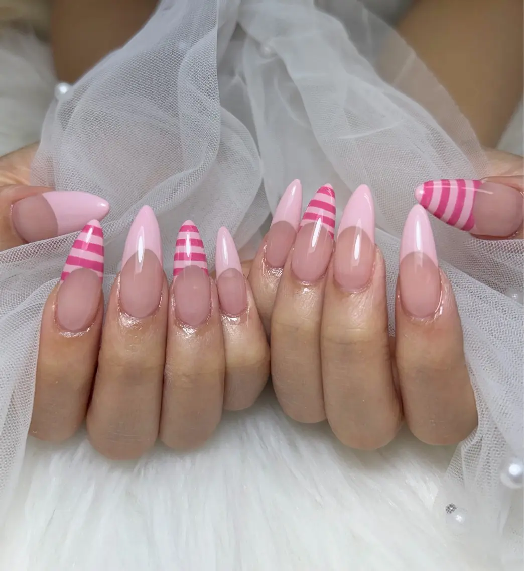 ネイル アートネイル ボーダー ハンドネイル MAMIネイリスト UNELMA所属のネイルデザイン