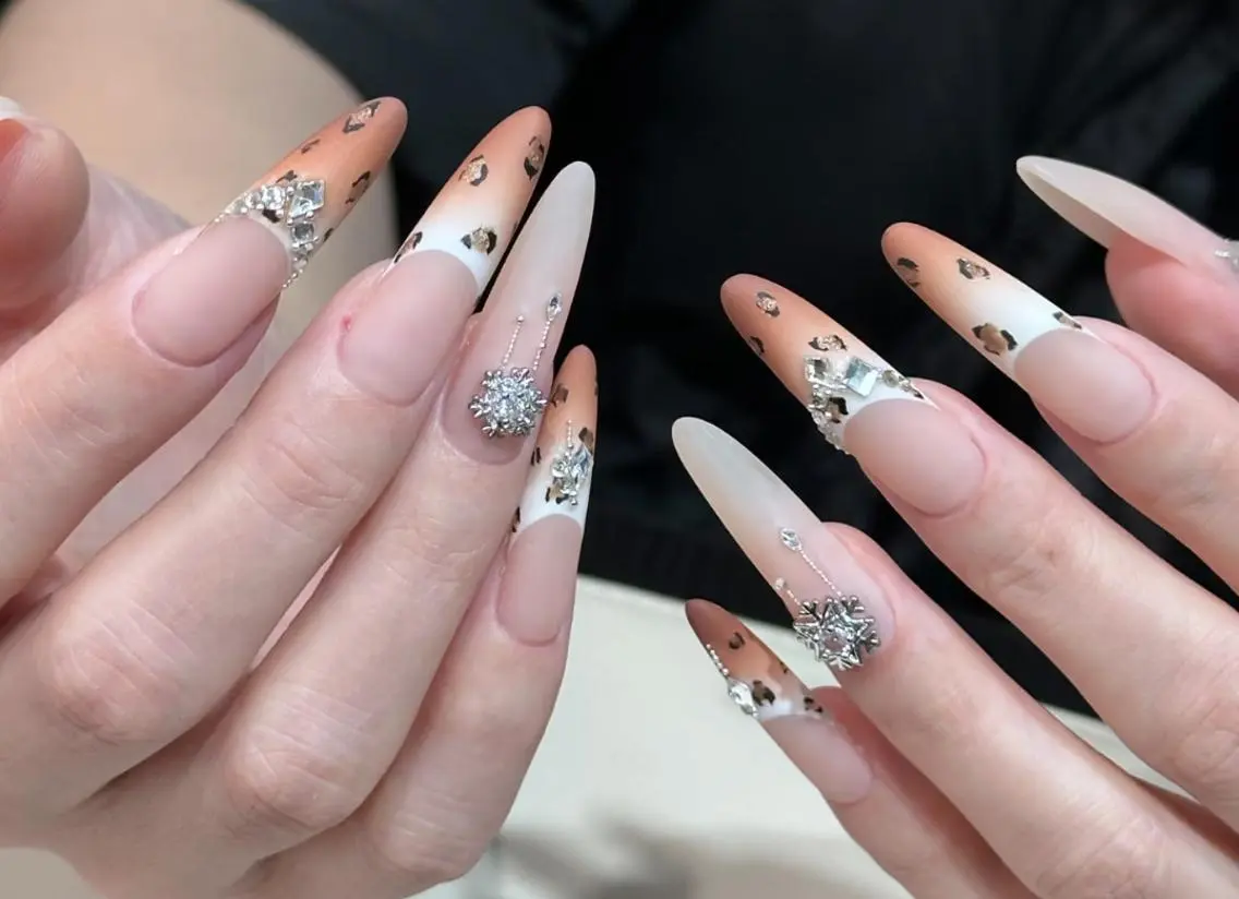ネイル ハンドネイル 🎀 NaNa_nailのネイルデザイン