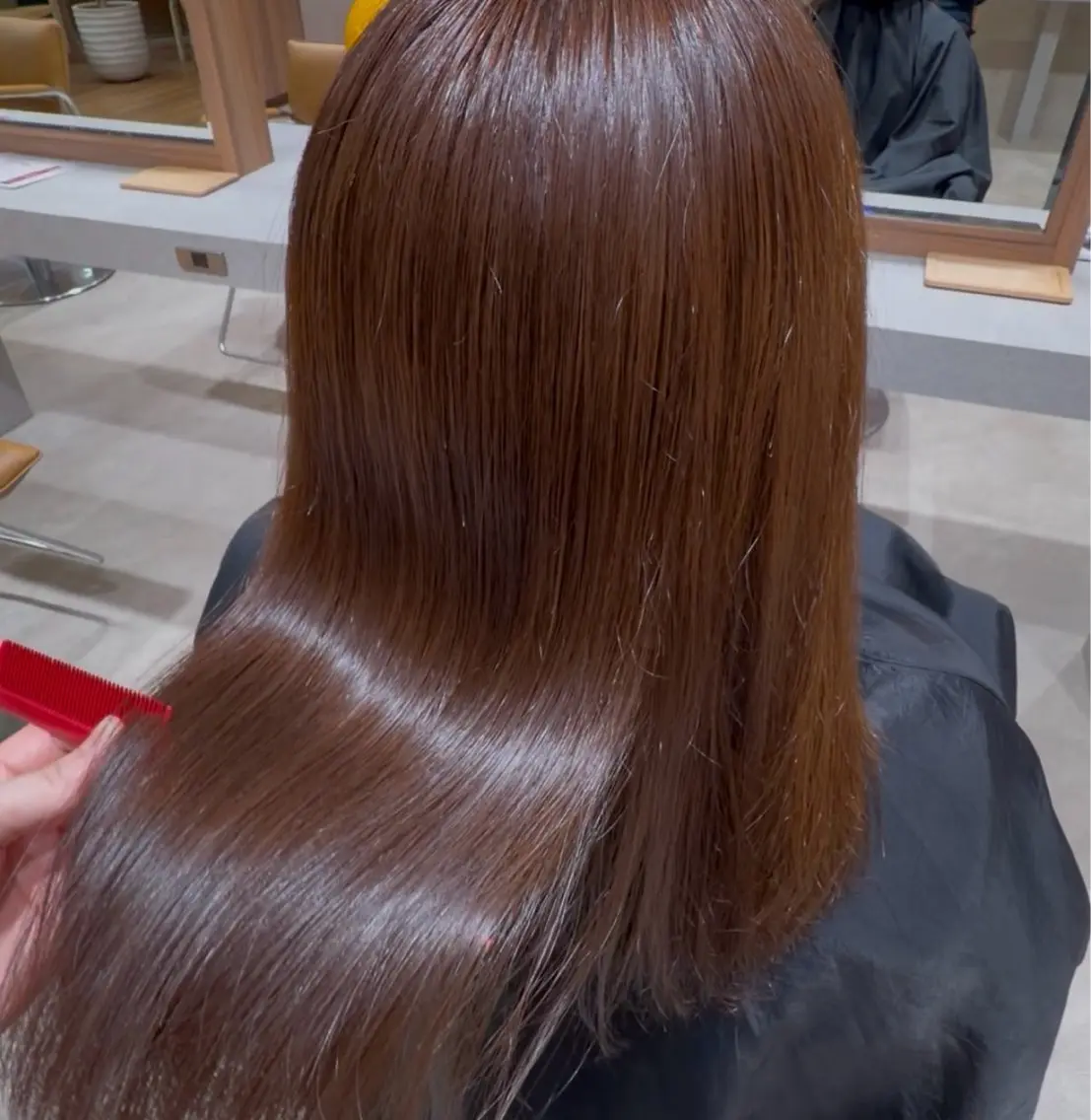 セミロング カラー ヘアカラー 山本 佳奈のヘアスタイル