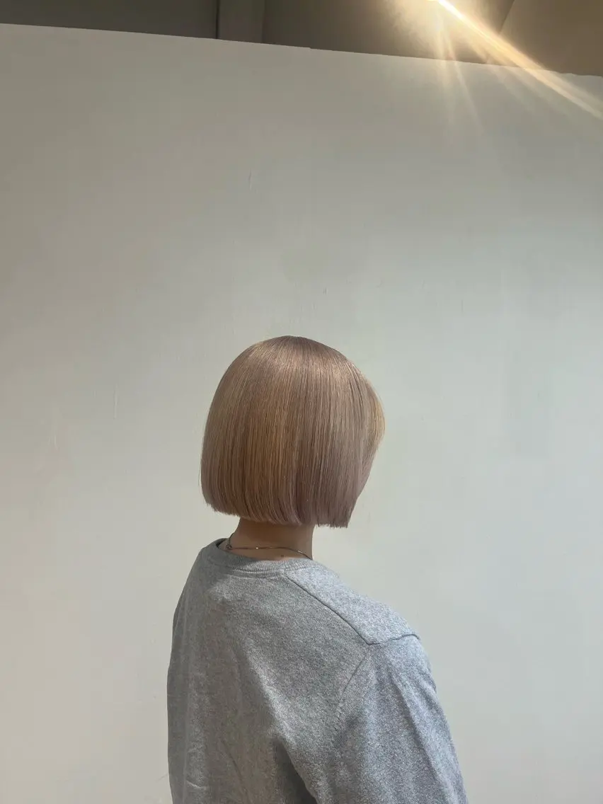 カラー ベージュカラー ブリーチ ブロンド ブロンドベージュ ルプラボウ　小野寺 菜穂/豊橋/パーマのヘアスタイル