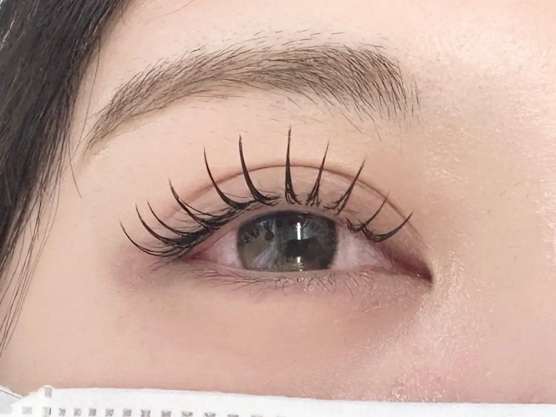 マツエク・マツパ Dカール フラットラッシュ Neo beautyの眉毛・アイブロウイメージ