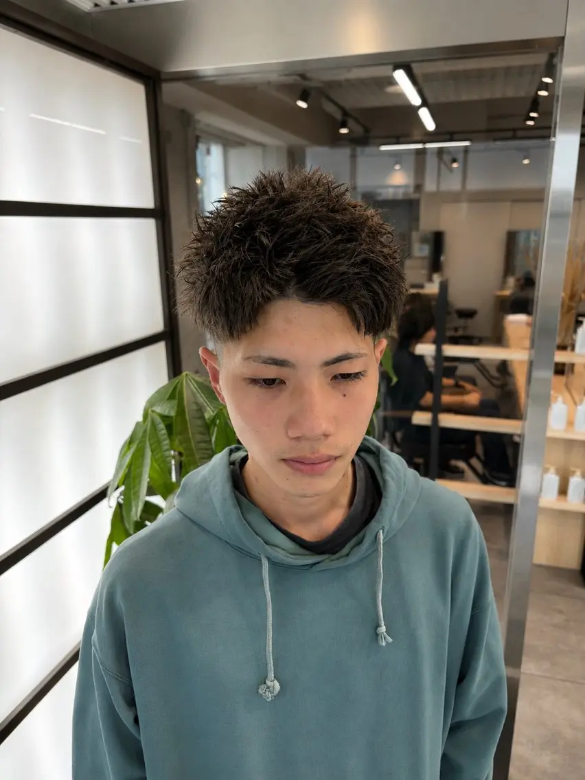 メンズ カット つだけん|短髪& フェザーパーマ特化のヘアスタイル