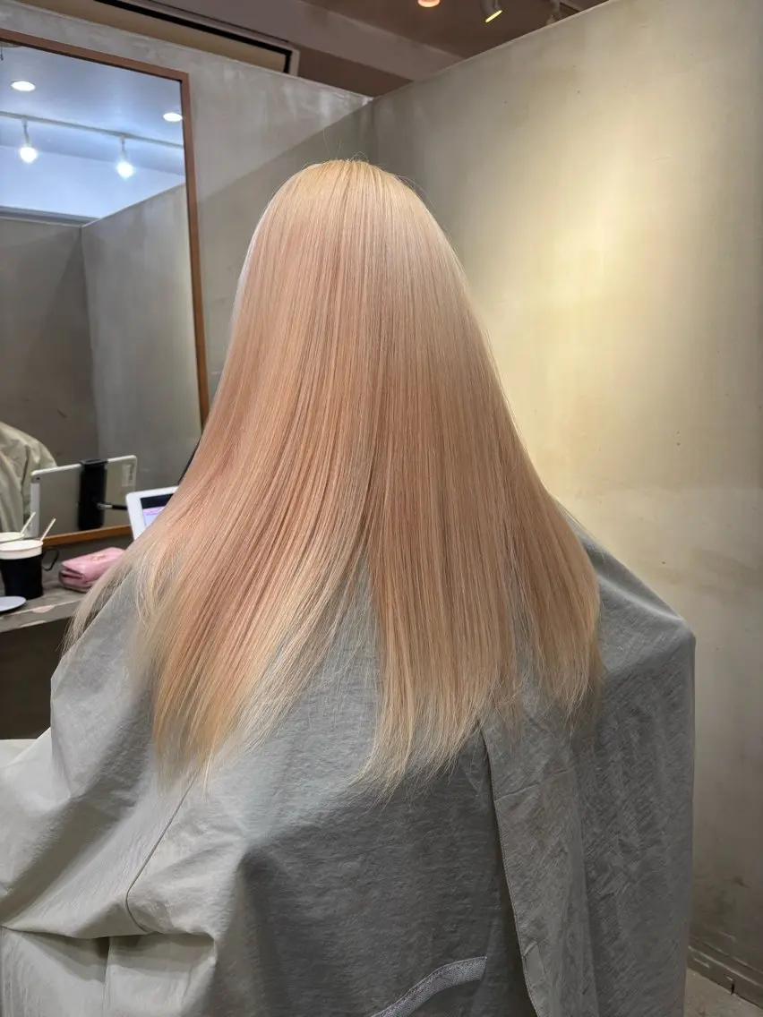 セミロング カラー ブロンド ヘアカラー 中園康 /カラー/ブリーチのヘアスタイル
