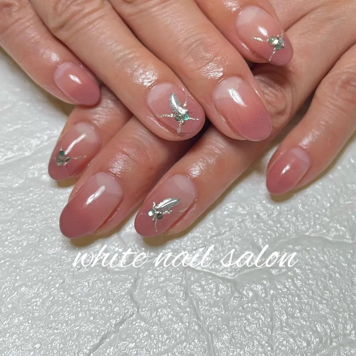 ネイル ラメ(グリッター) ハンドネイル white nail salonのネイルデザイン