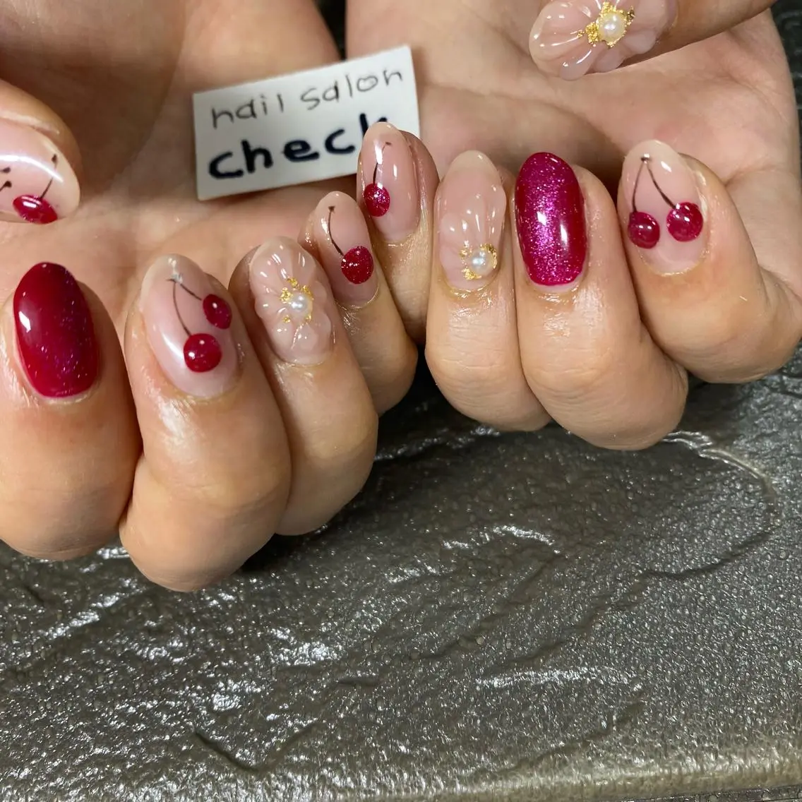 ネイル アートネイル マグネットネイル ニュアンスネイル ぷっくりネイル 赤色 ーCHECKー ちあきのネイルデザイン
