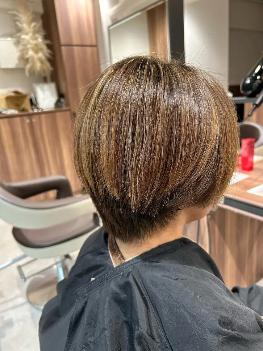 ショート カラー 渡邊花奈 韓国ヘアのヘアスタイル