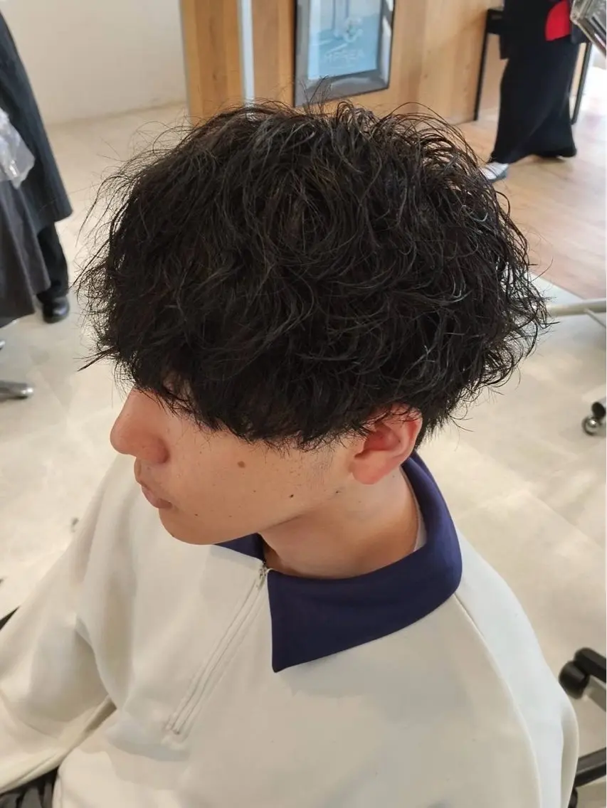 ショート パーマ メンズ メンズパーマ 今田 咲夢のヘアスタイル