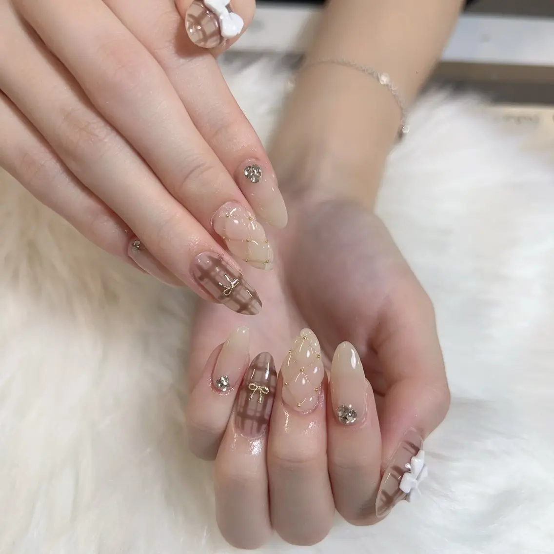 ネイル ハンドネイル 🎀nana🫧 ワンホンネイル🎀のネイルデザイン