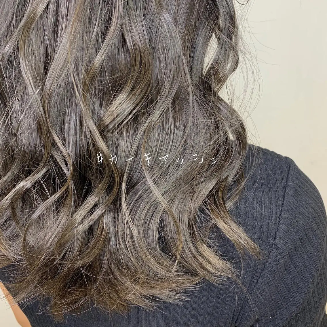 ミディアム レイヤー/艶髪カラー 森本くるみのヘアスタイル