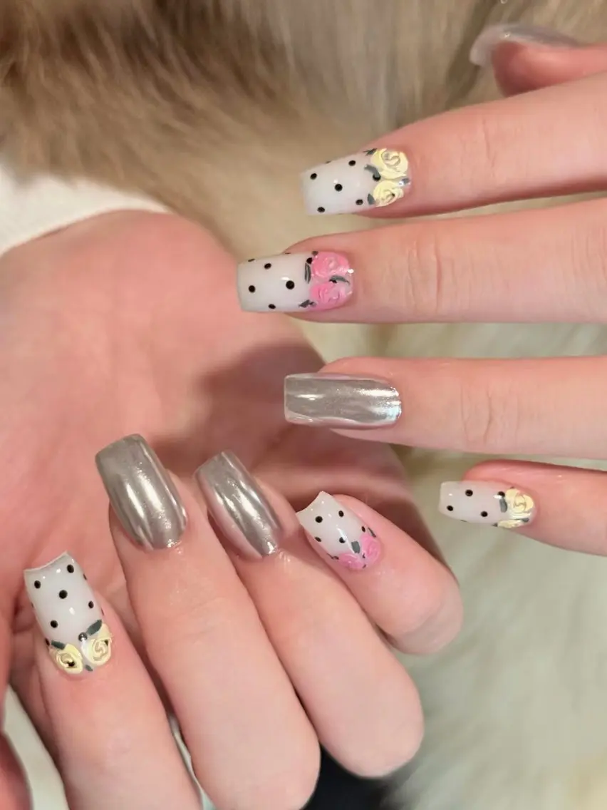 ネイル 長さ出し フットネイル ジェルネイル マグネットネイル 持ち込み ハンドネイル Miss Nailのネイルデザイン