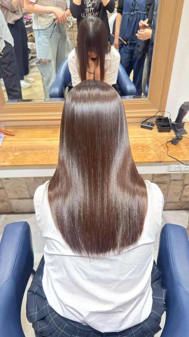 ロング ヘアカラー 深川 はなのヘアスタイル