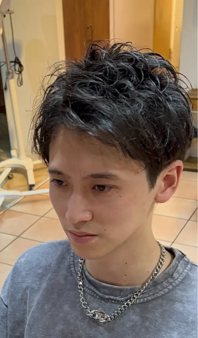 ショート パーマ メンズ カット パーマ トリートメント 朝3分でキマる 村上陸のヘアスタイル