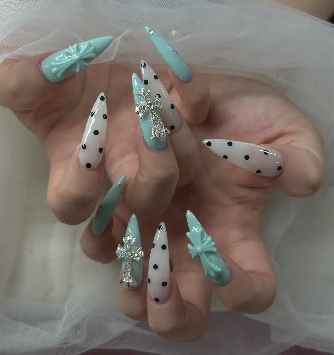 ネイル ハンドネイル R Nailのネイルデザイン