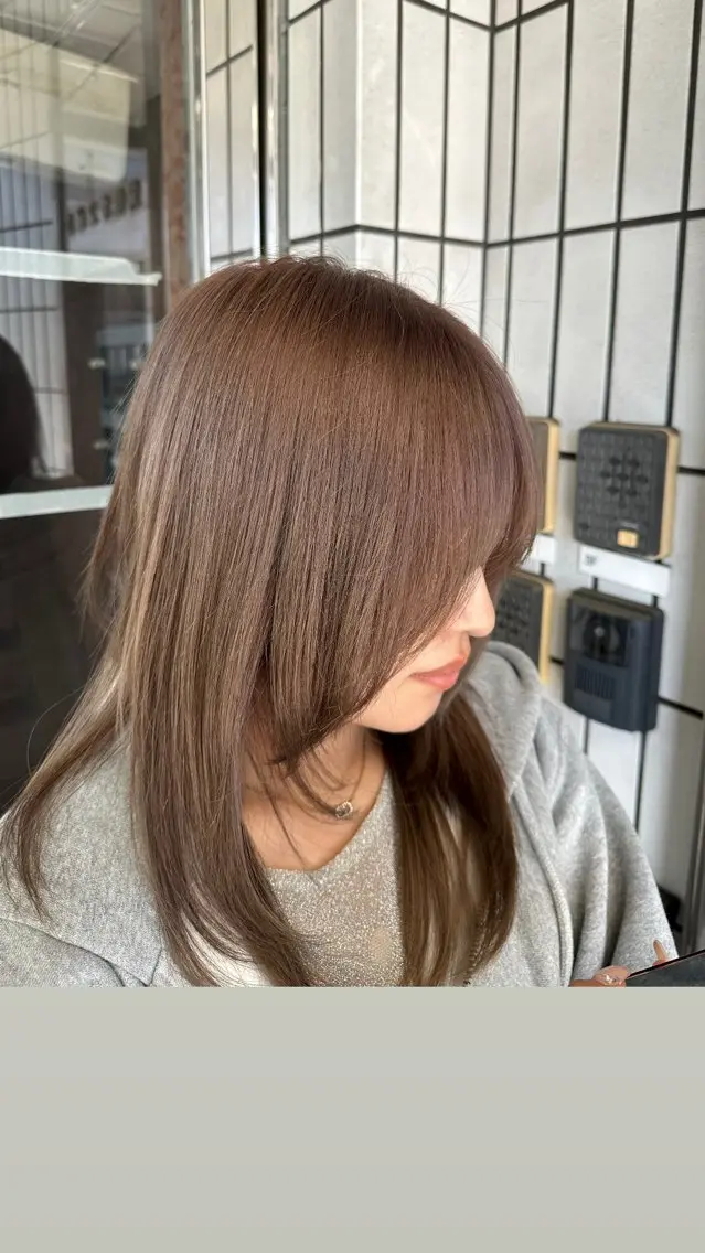 セミロング カラー ブリーチ グレージュ ラベンダーカラー ミルクティーグレージュ ヘアカラー miyu ♡のヘアスタイル