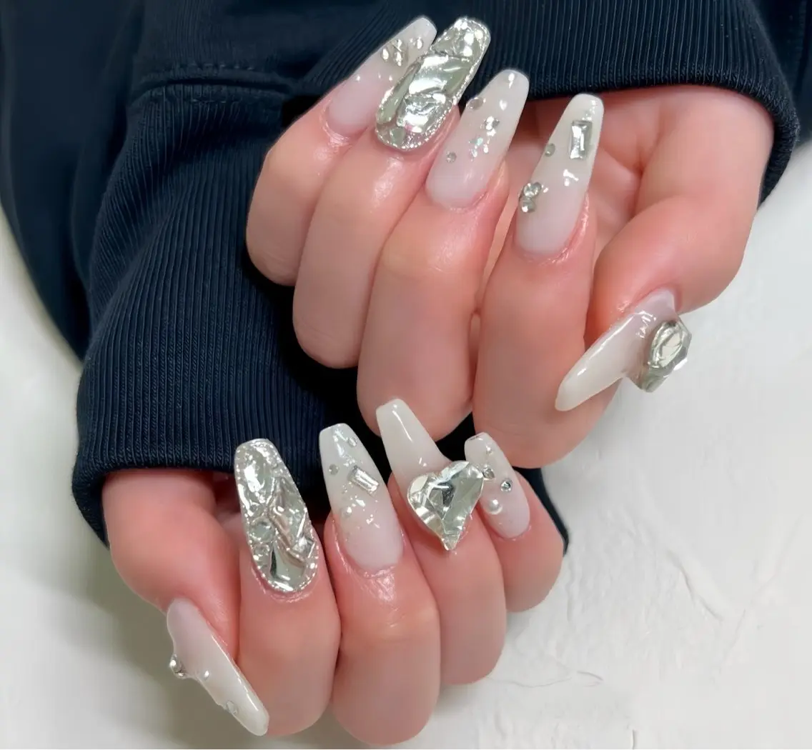 ネイル アートネイル ガーリー 韓国ネイル 持ち込み ニュアンスネイル Rin Nail 新大久保店のネイルデザイン