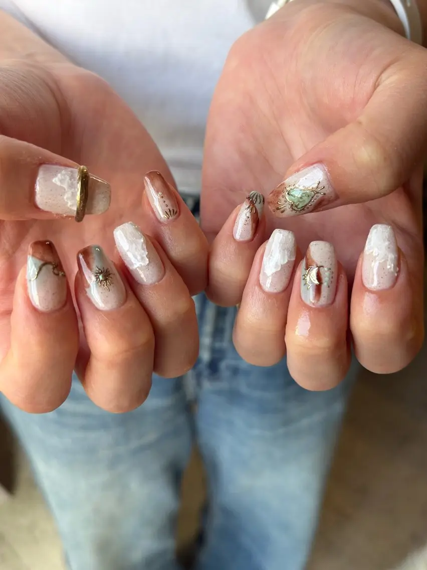 ネイル 手描き🌸ニュアンス monny nailのネイルデザイン