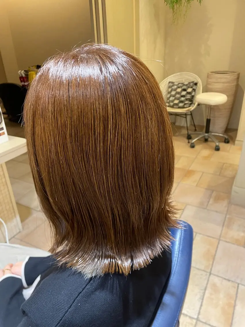 ミディアム カラー ボブ トリートメント カット 谷岡 絵美のヘアスタイル