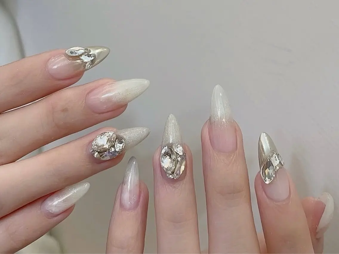 ネイル 長さ出し フットネイル フレンチネイル ジェルネイル 韓国ネイル ハンドネイル ハンドケア Nova Nail Nambaのネイルデザイン