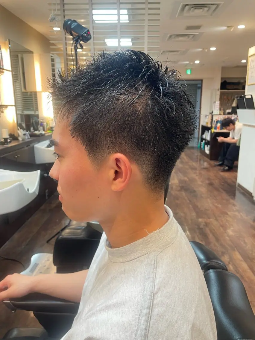 ショート メンズ 刈り上げ ZANGIRI 根本のヘアスタイル