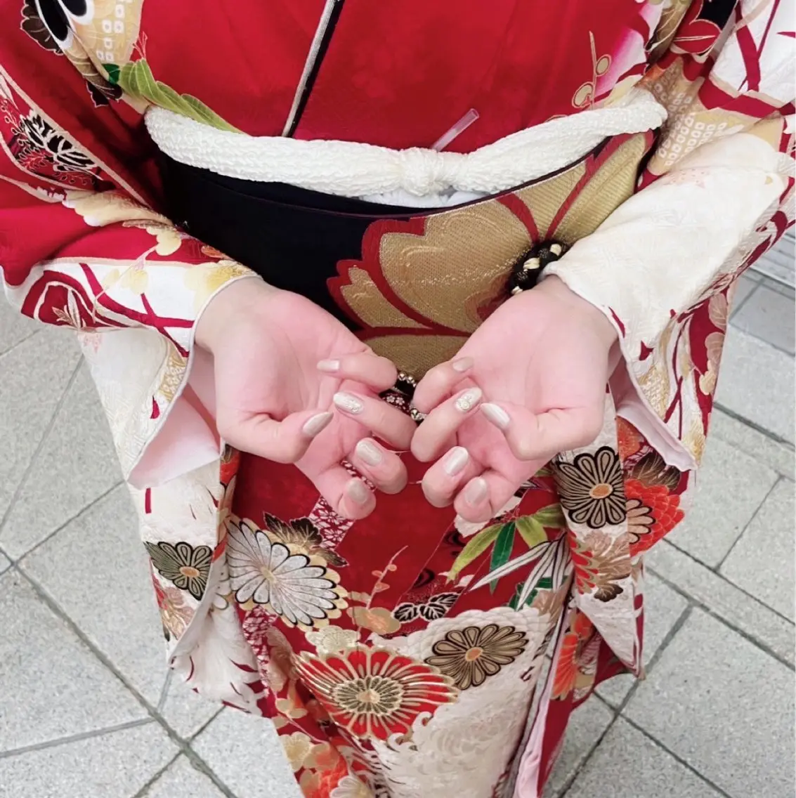 ネイル 成人式 ネイルチップ nails bunnyのネイルデザイン