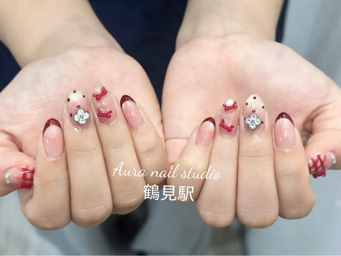 ネイル ハンドネイル Aura nail 🍐💫のネイルデザイン