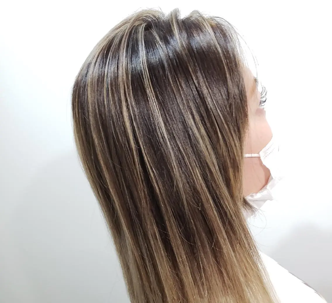 ロング カラー ヘアカラー トリートメント 饒平名 知也のヘアスタイル