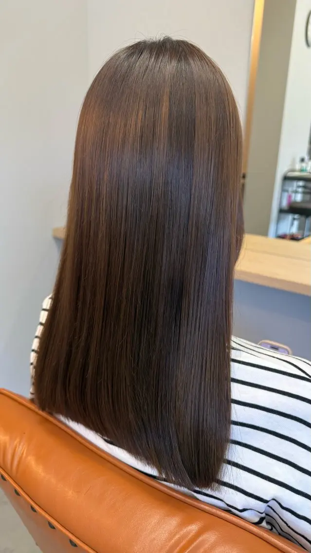 ロング カラー 奥尾 安奈のヘアスタイル