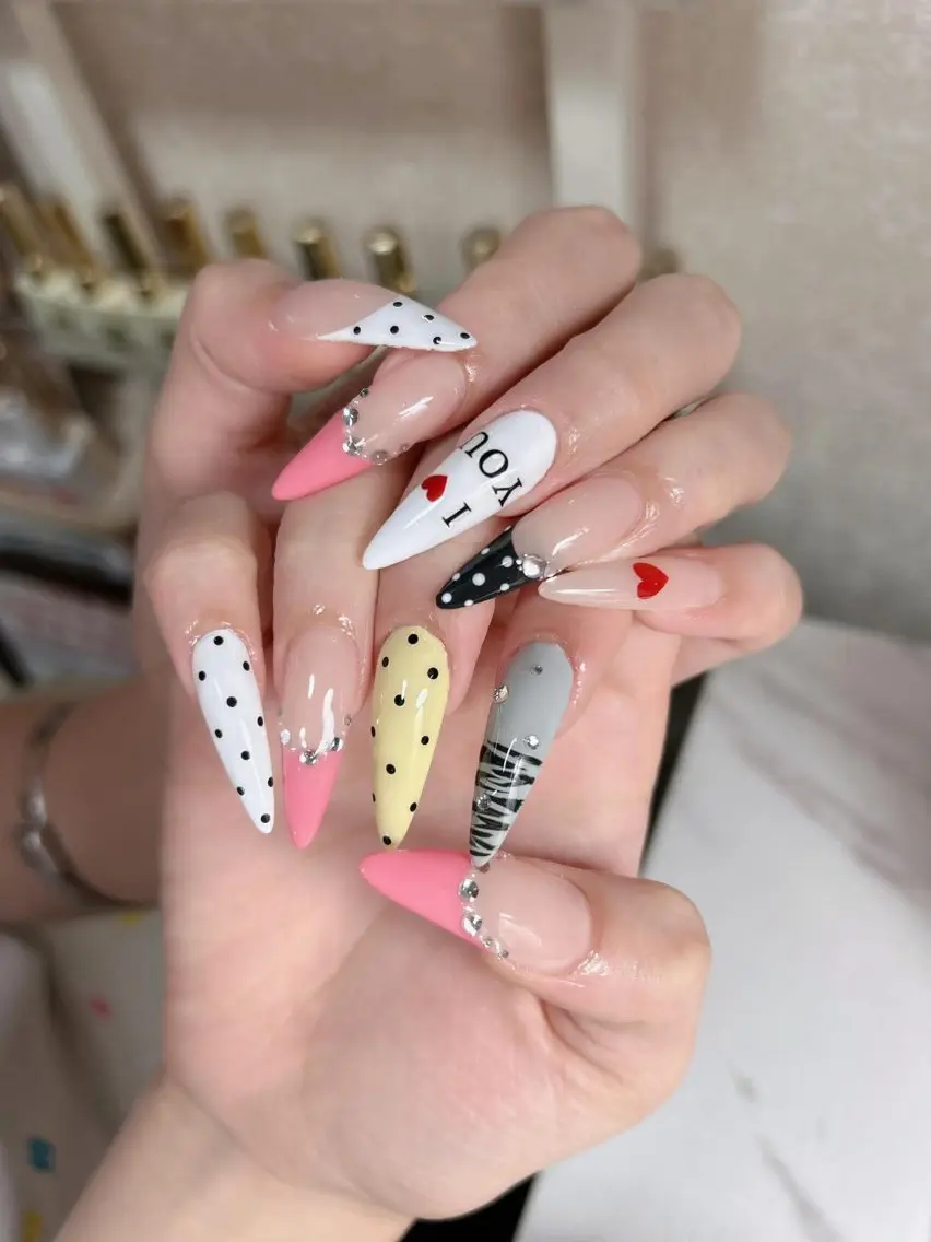 ネイル ハンドネイル Swan Nail Salonのネイルデザイン
