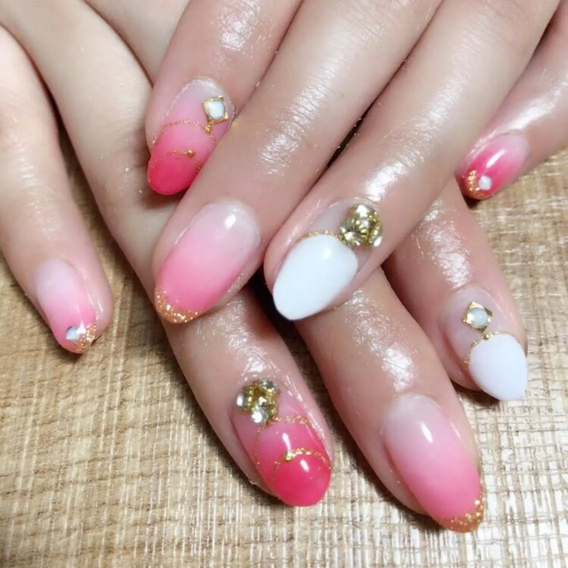 ネイル アートネイル 安藤 Charlotteのネイルデザイン