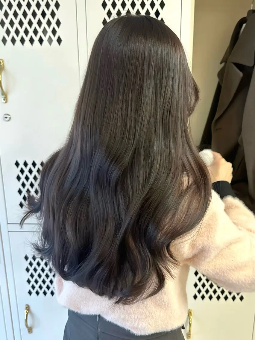 ロング カラー レイヤーカット 韓国ヘア🦢🖤 Sayumiのヘアスタイル