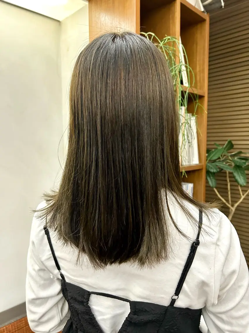 セミロング カラー ヘアカラー トリートメント 💎透明感カラー💎 bAteAu あまねのヘアスタイル